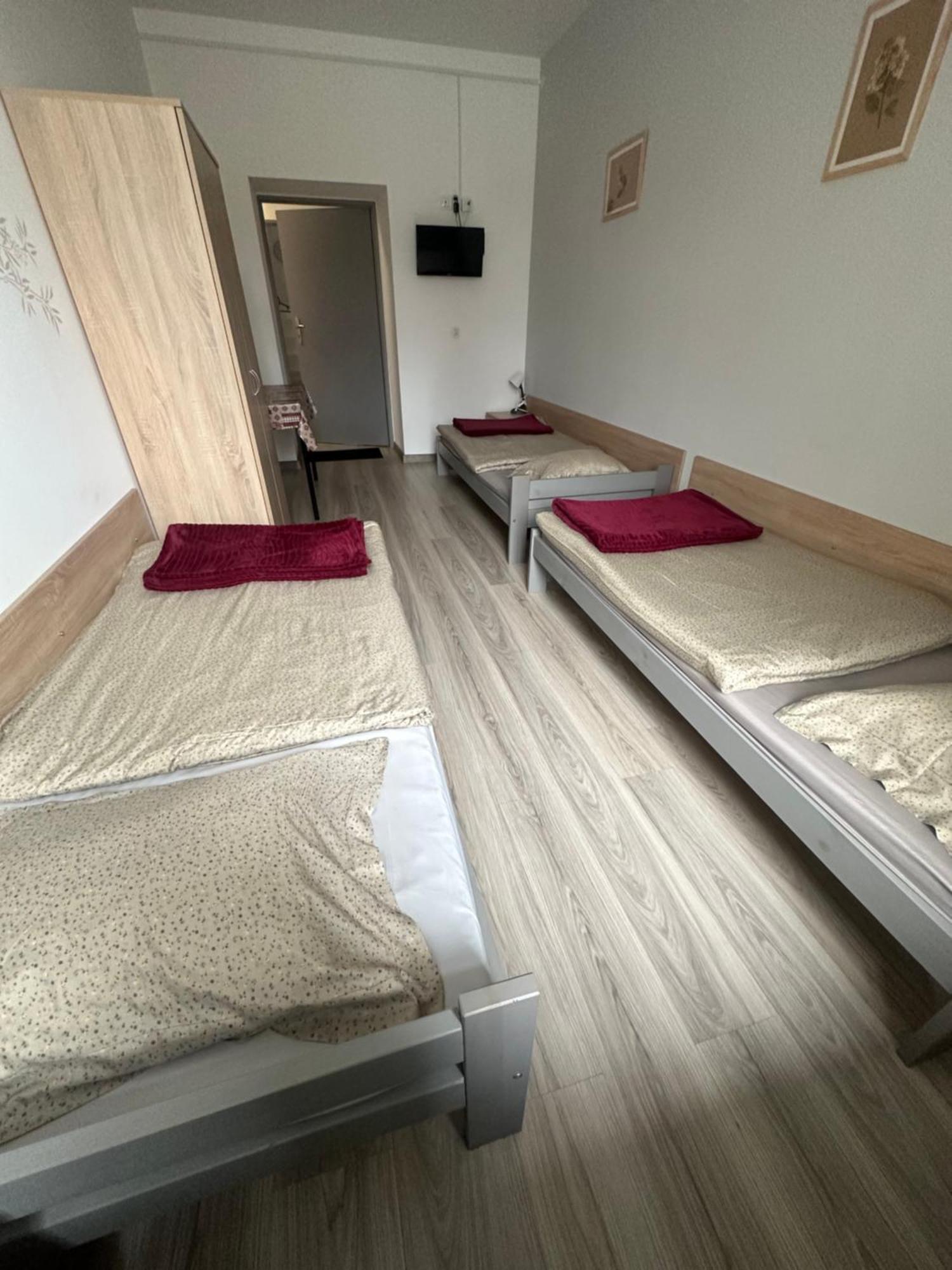 Noclegi Spolem Bedzin Exterior photo